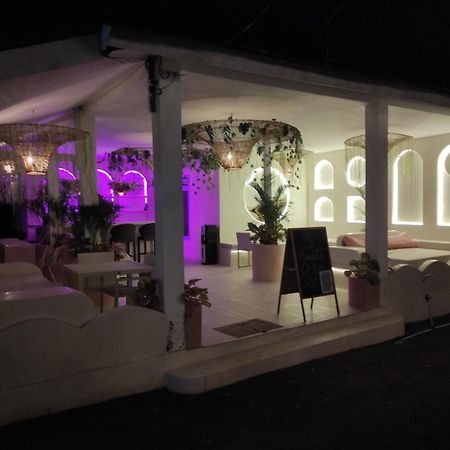 Playa Bonita Hotel & Beach Club Gili Air Exterior foto
