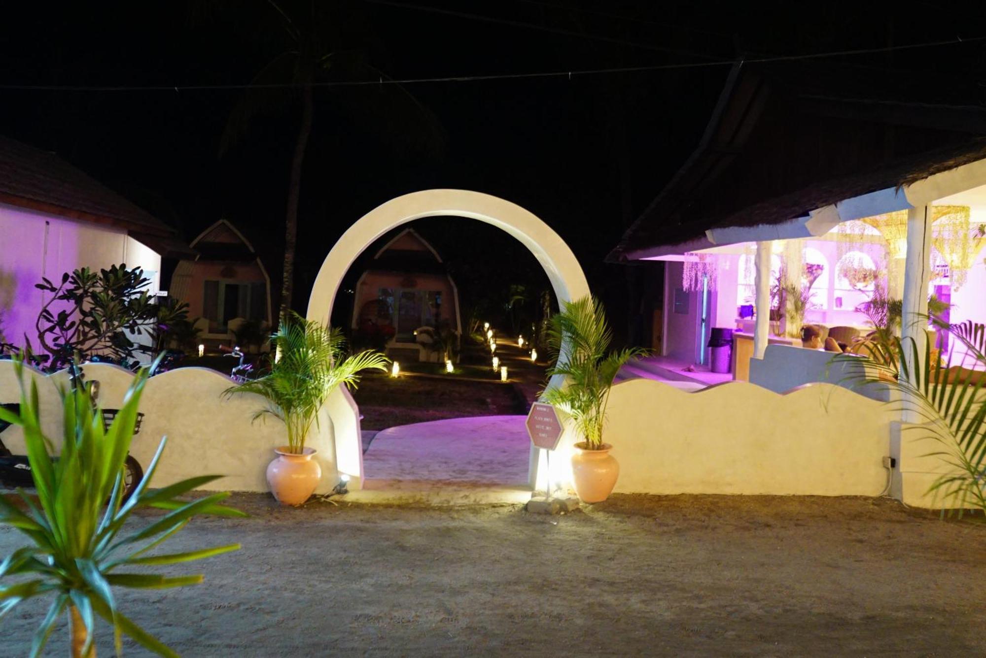 Playa Bonita Hotel & Beach Club Gili Air Exterior foto
